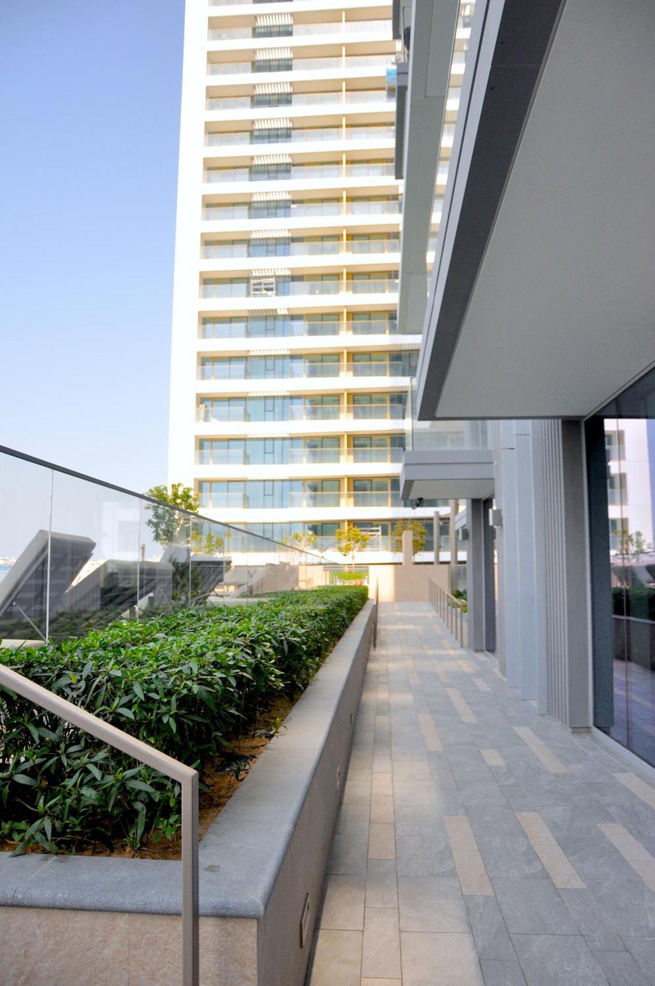 Apartment Sea Breeze Oasis *